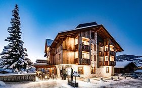 ALMMONTE SENSUM SUITES - Funky Living Hotel